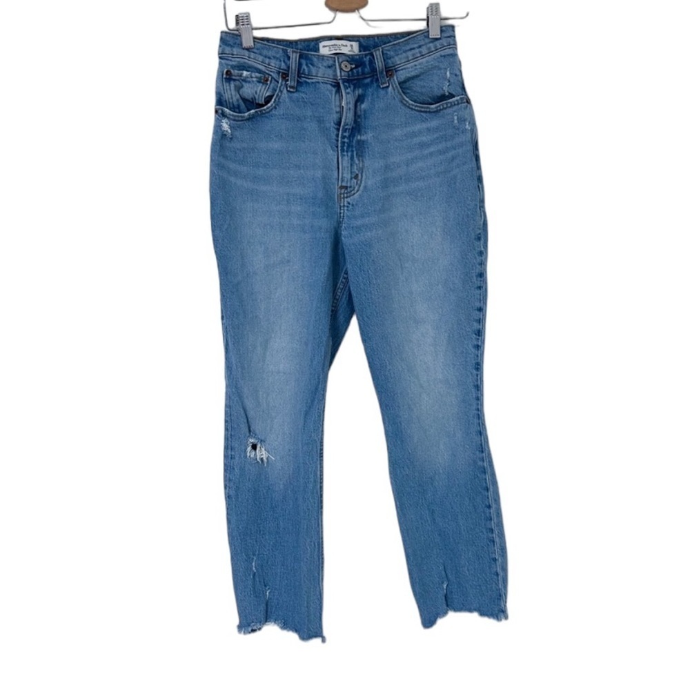 Abercrombie & Fitch Ultra High Rise Kick Flare Distressed Medium Wash Je…